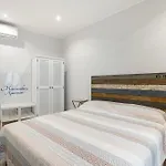 Guesthost - Lovely Sea View - Swimming Pool Taormina