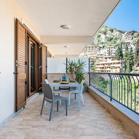 Appartement Guesthost - Lovely Sea View - Swimming Pool Taormine